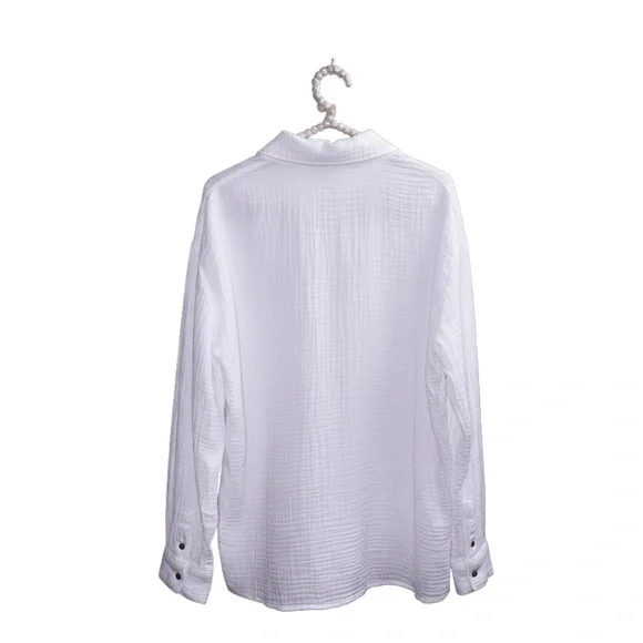 Old Navy White Button-Down Boyfriend Relaxed Long-Sleeve Shirt - Picture 5 of 6